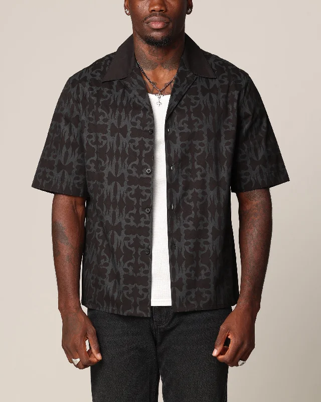 Saint Morta Tribal Short Sleeve T-Shirt Black/Black-- Front Pockets Side Pockets Patch Pockets Saint Morta Tribal Short Sleeve T-Shirt Black/Black-- Front Pockets Side Pockets Patch Pockets