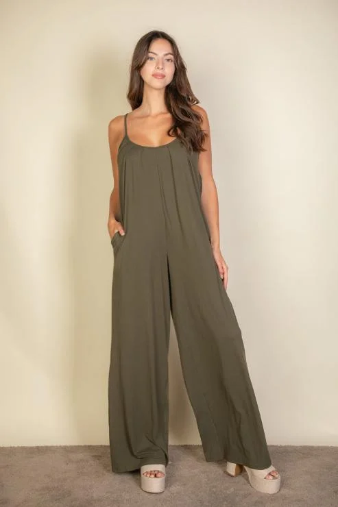 Solid Wide-Leg Jumpsuit with Spaghetti Straps Denim short jumpsuit, Casual chic, Trendy, Comfortable Solid Wide-Leg Jumpsuit with Spaghetti Straps Denim short jumpsuit, Casual chic, Trendy, Comfortable