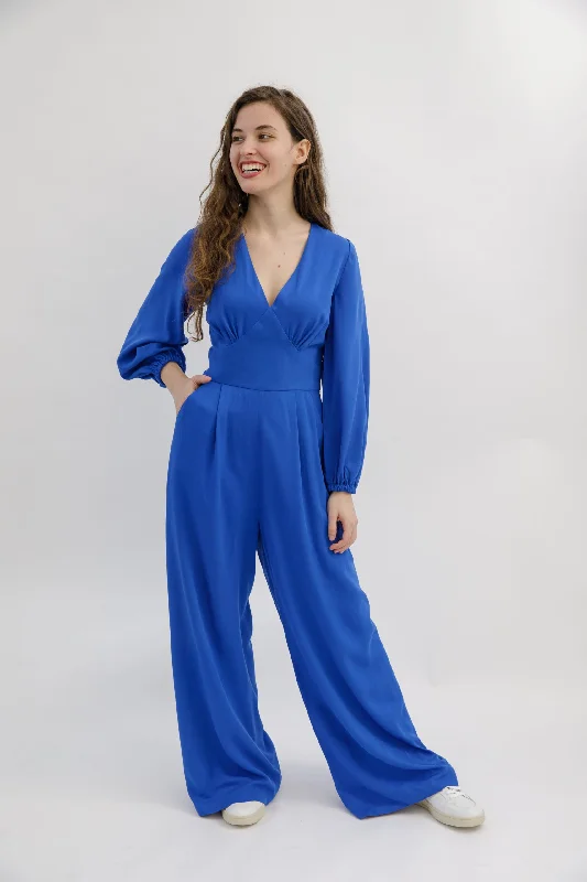 Sew Love Patterns Springe Jumpsuit Sleeve Extension V-neck jumpsuit, Sexy neckline, Stylish, Comfortable