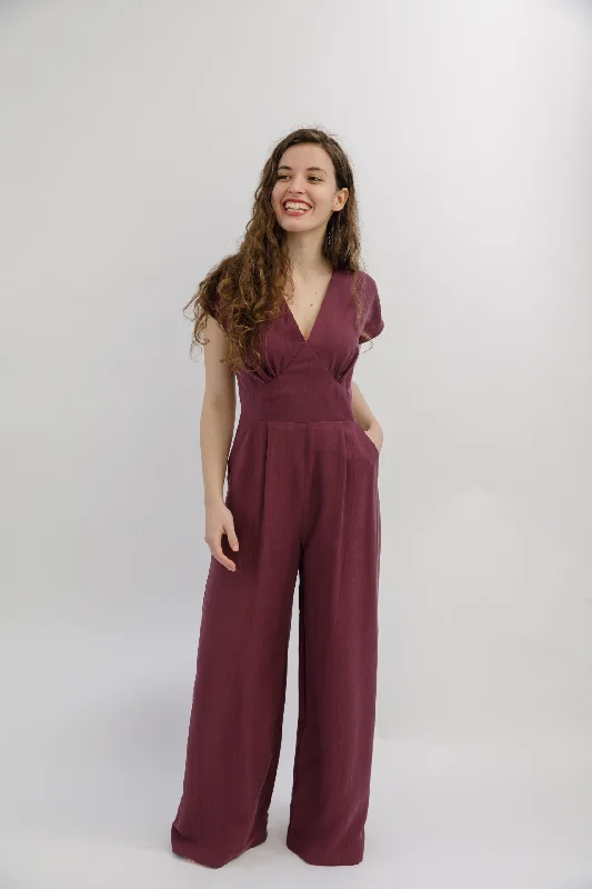 Sew Love Patterns Springe Jumpsuit Camo jumpsuit, Bold pattern, Street style, Trendy Sew Love Patterns Springe Jumpsuit Camo jumpsuit, Bold pattern, Street style, Trendy
